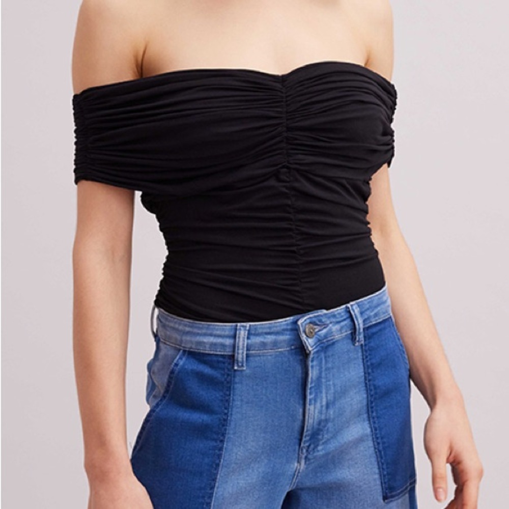 Anne Fontaine Elegant Black Off-Shoulder Top